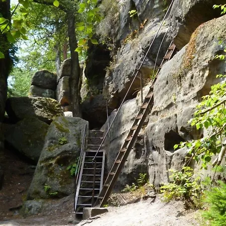 Apartment Am Hofladen Hellendorf - Saechsische Schweiz By Interhome *